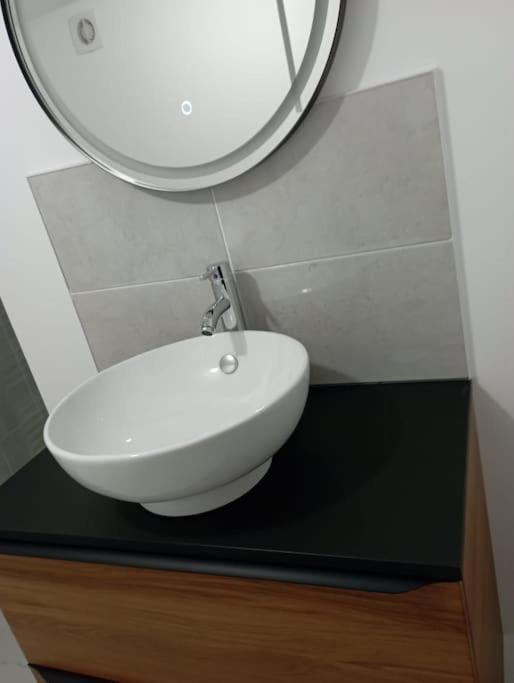 Cosy Bellamy Apartment Angouleme Ngoại thất bức ảnh